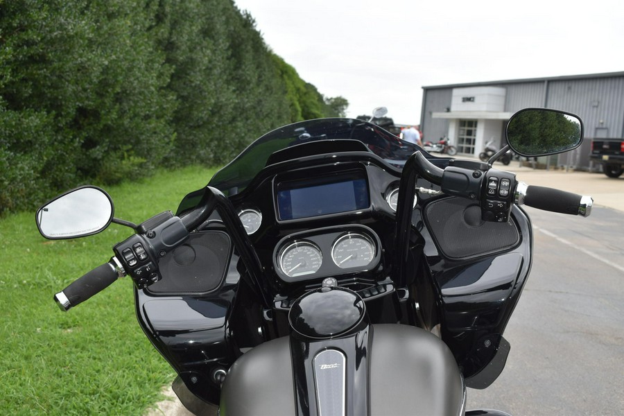 FLTRXS Road Glide Special