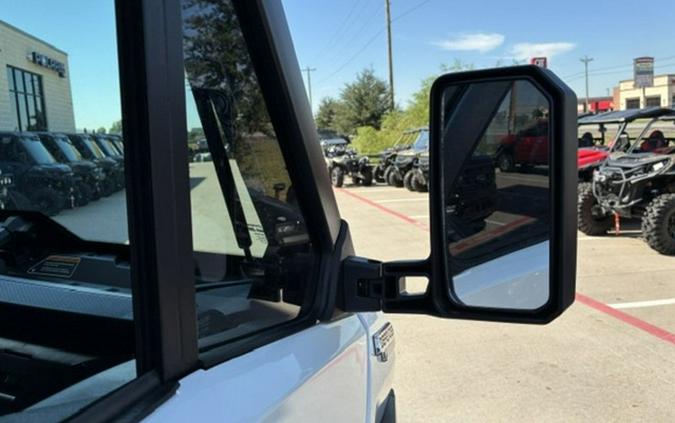 2027 Can-Am Defender XU MAX Limited HD11