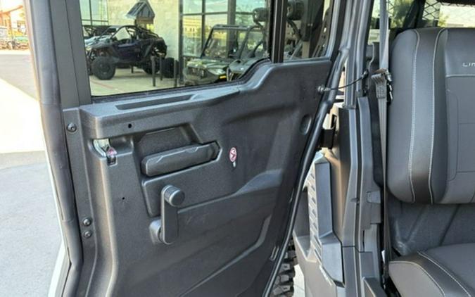 2027 Can-Am Defender XU MAX Limited HD11