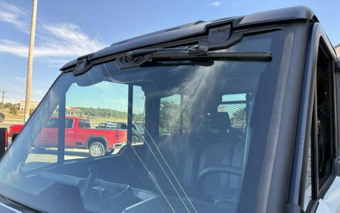 2027 Can-Am Defender XU MAX Limited HD11