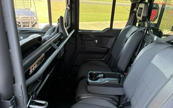 2027 Can-Am Defender XU MAX Limited HD11