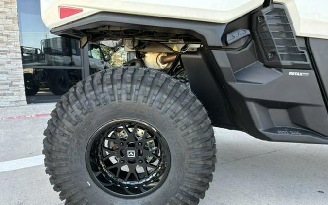2027 Can-Am Defender XU MAX Limited HD11