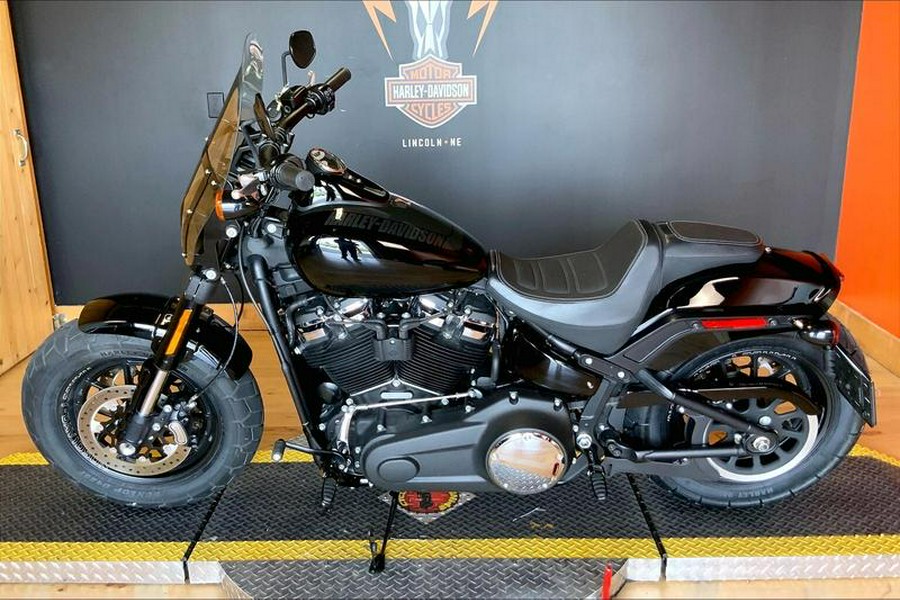 2018 Harley-Davidson® FXFB - Softail® Fat Bob®