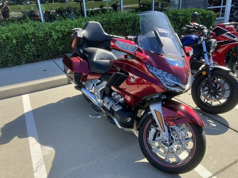 2018 Honda® Gold Wing Tour Automatic DCT Candy Ardent Red