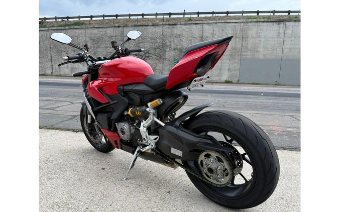 2024 Ducati Streetfighter V2