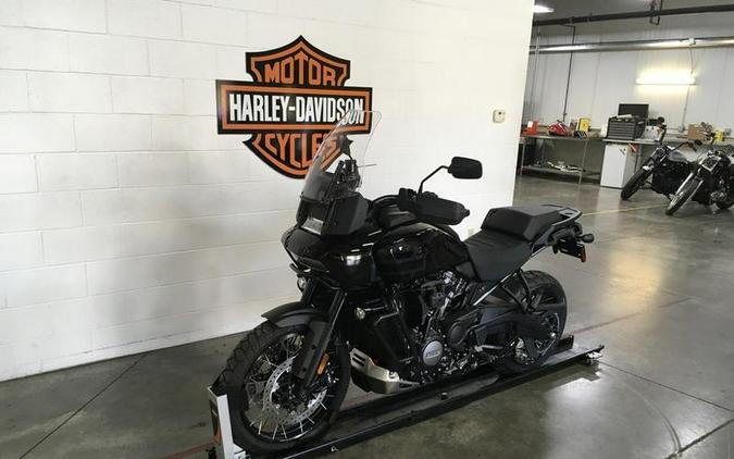 2023 Harley-Davidson® RA1250S - Pan America™ 1250 Special