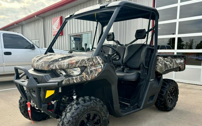 2025 Can-Am™ Defender XT HD9