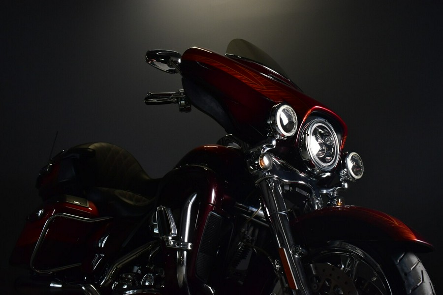 2014 Harley-Davidson CVO Electra Glide Ultra Limited