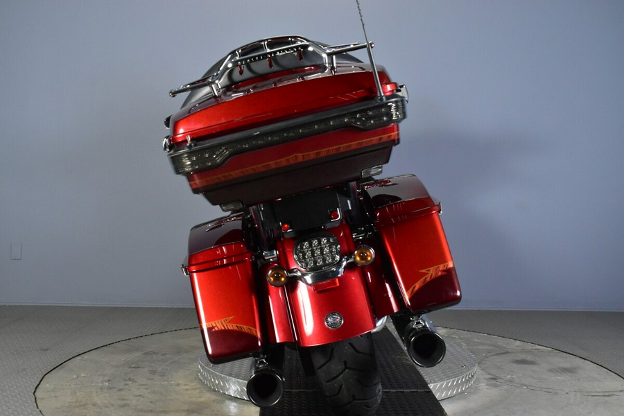 2014 Harley-Davidson CVO Electra Glide Ultra Limited