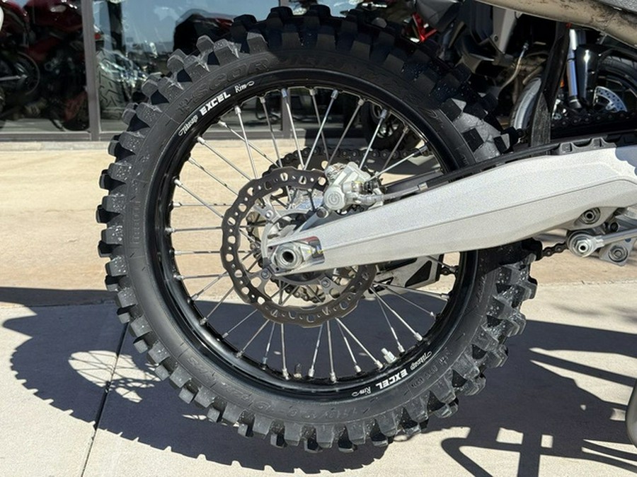 2026 Ducati Desmo 450 MX