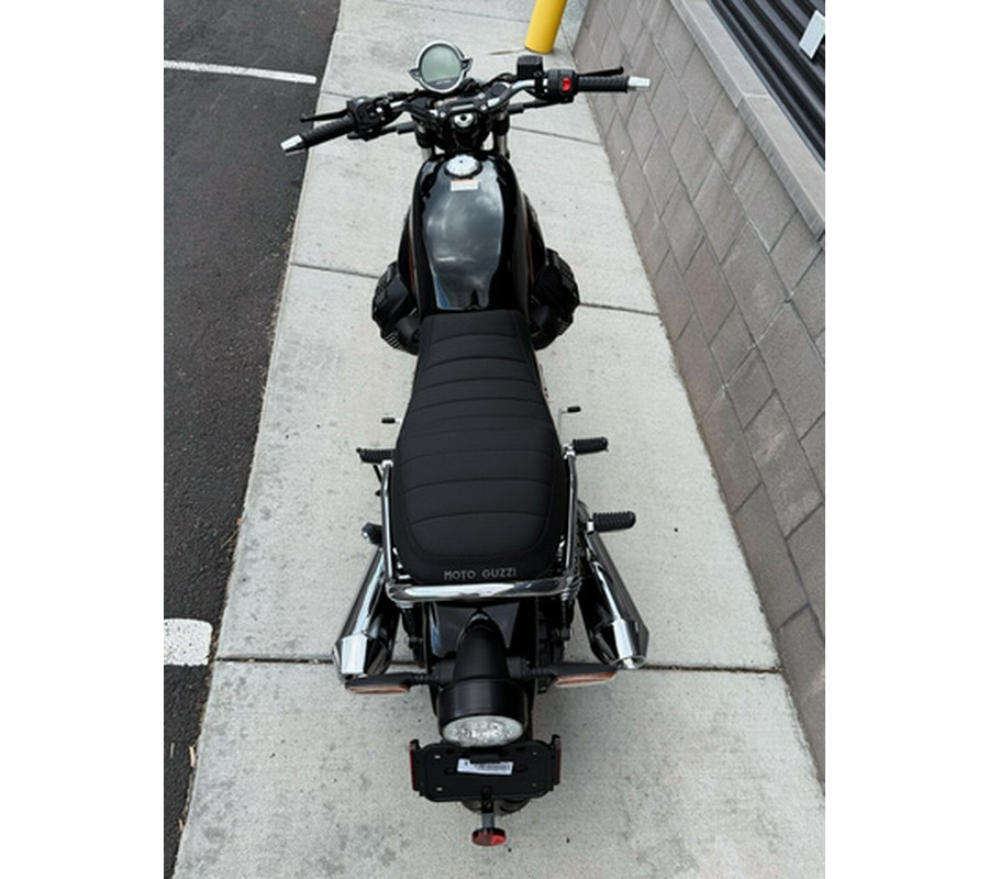 2027 Moto Guzzi V7 Special