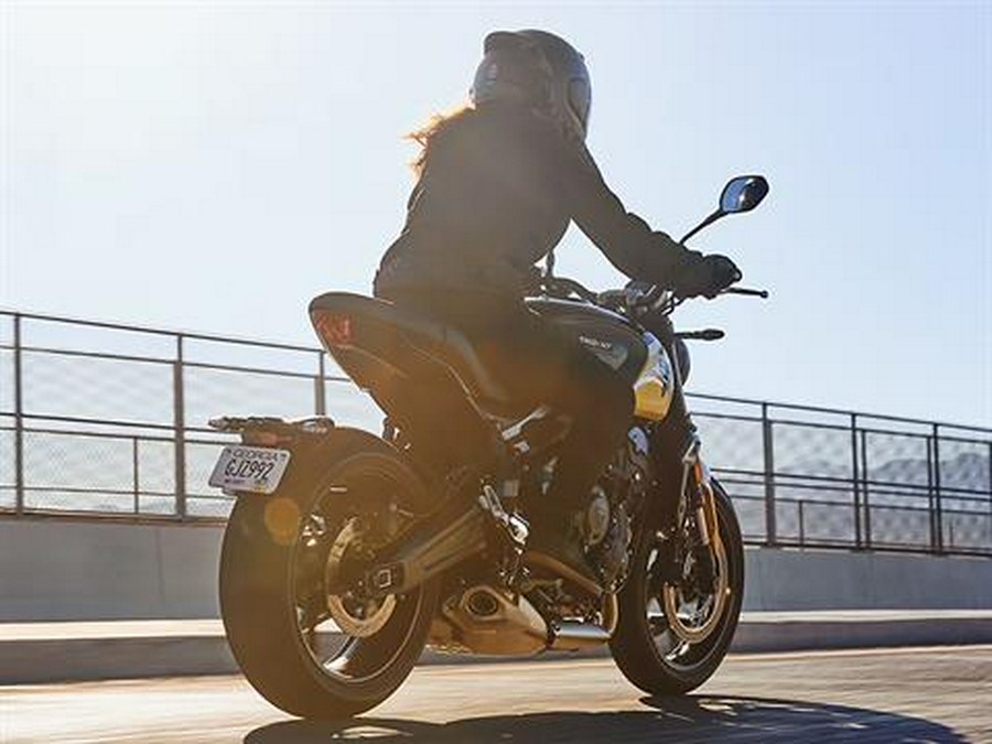 2025 Triumph Trident 660