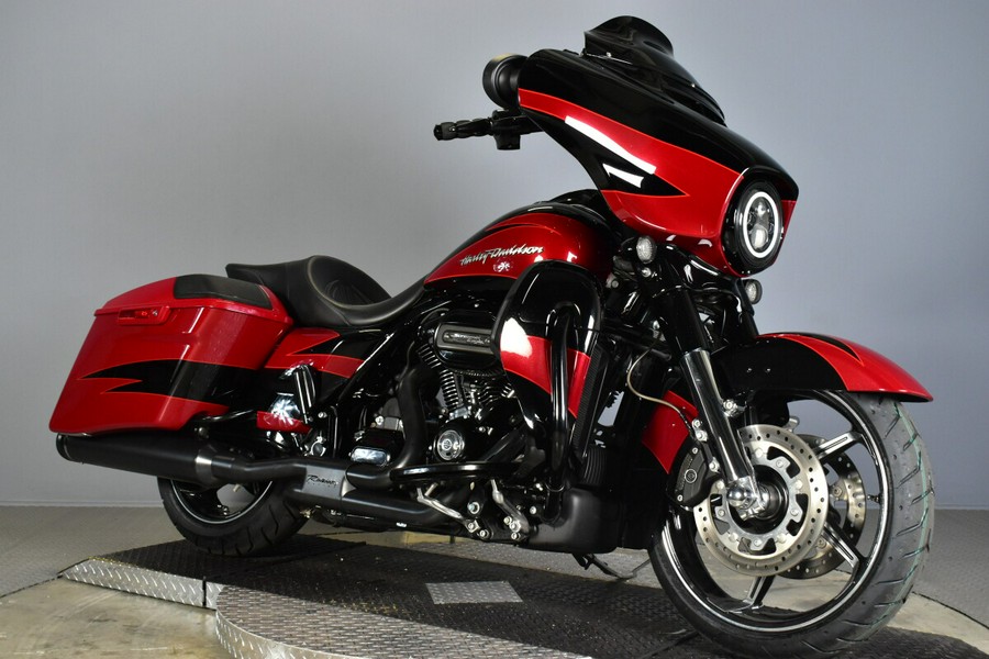 2017 Harley-Davidson CVO Street Glide