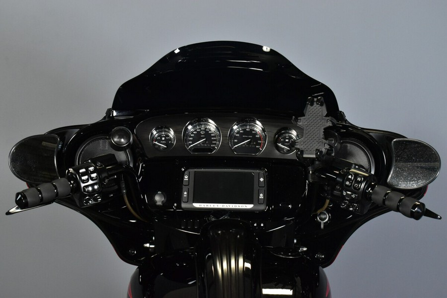 2017 Harley-Davidson CVO Street Glide