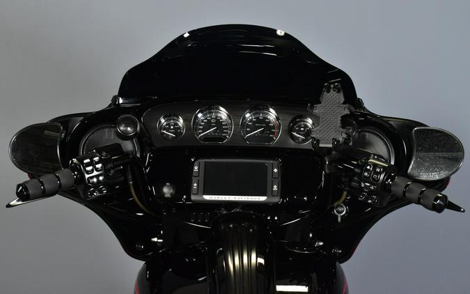 2017 Harley-Davidson CVO Street Glide