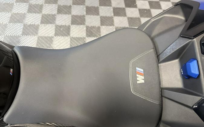 2023 BMW M 1000 R
