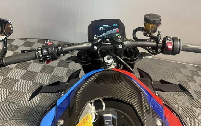 2023 BMW M 1000 R