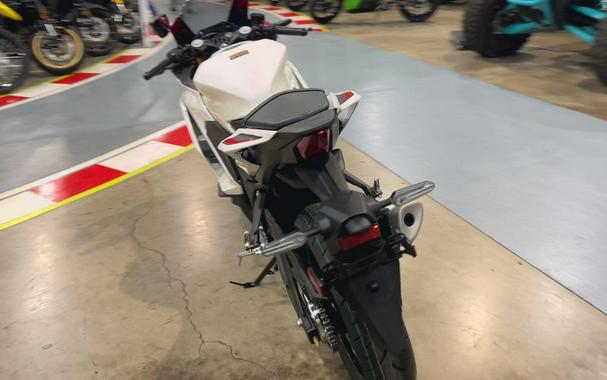 2026 Yamaha YZF-R3 ABS 70TH ANNIVERSARY EDITION