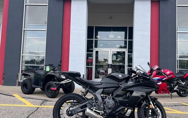 2025 Yamaha YZF R7