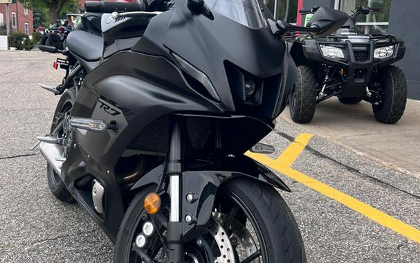 2025 Yamaha YZF R7