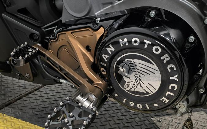 2020 Indian Motorcycle CHALLENGER DARK HORSE