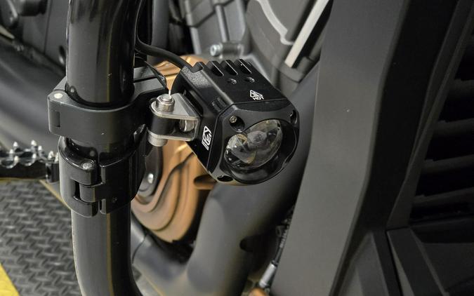 2020 Indian Motorcycle CHALLENGER DARK HORSE