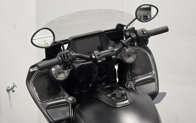 2020 Indian Motorcycle CHALLENGER DARK HORSE