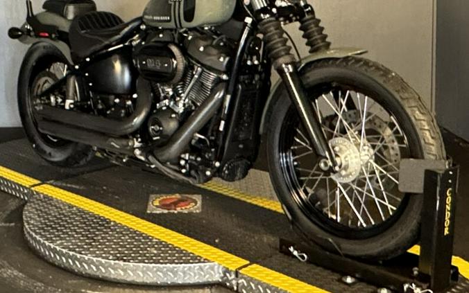 2021 Harley-Davidson Street Bob 114 FXBBS DEADWOOD GREEN