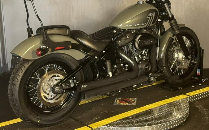 2021 Harley-Davidson Street Bob 114 FXBBS DEADWOOD GREEN