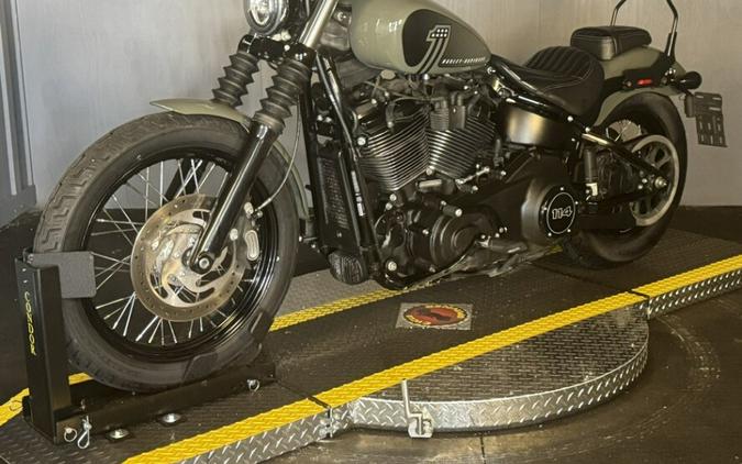 2021 Harley-Davidson Street Bob 114 FXBBS DEADWOOD GREEN