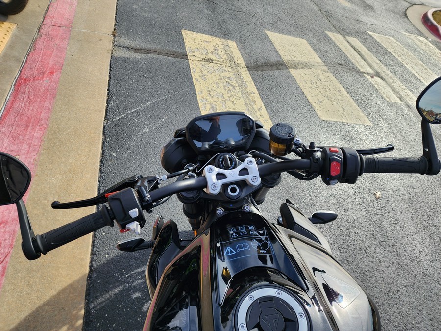 2026 Triumph Street Triple 765 RS