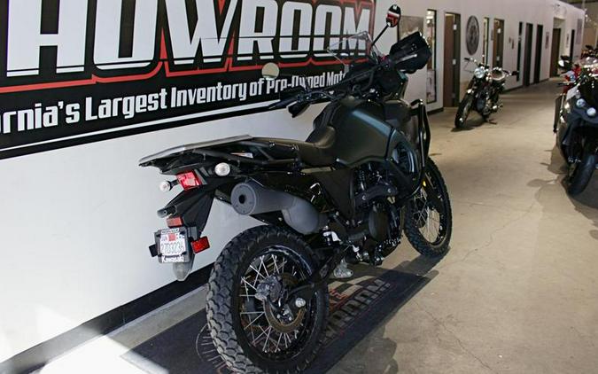 2025 Kawasaki KLR®650 Metallic Matte Old School Green