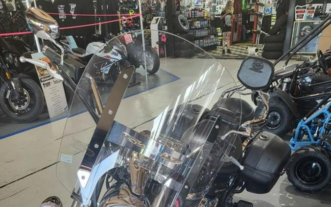 2011 Yamaha V Star® 950 Raven