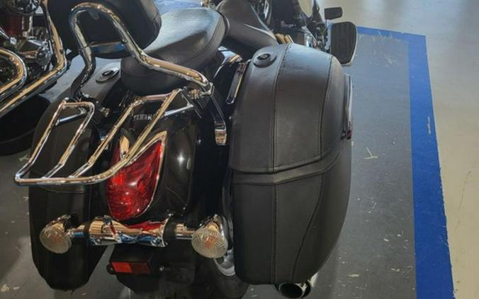 2011 Yamaha V Star® 950 Raven