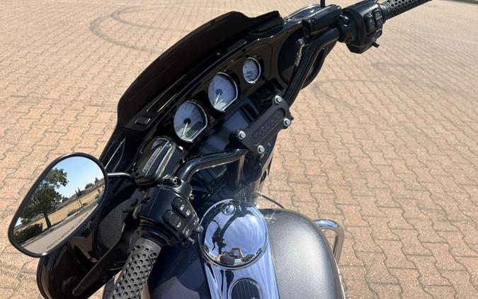 FLHXS 2014 Street Glide® Special