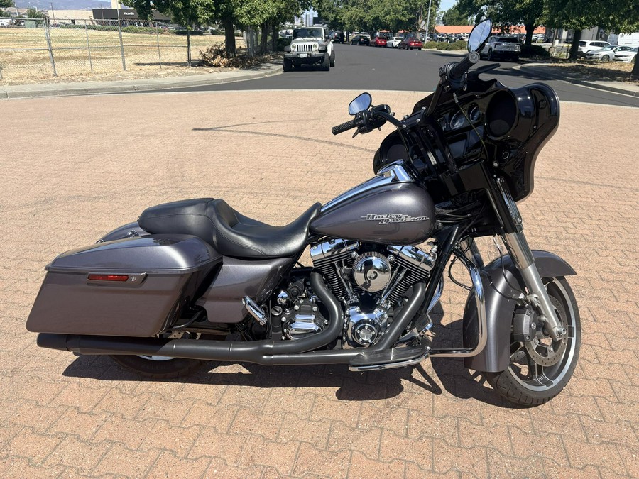 FLHXS 2014 Street Glide® Special