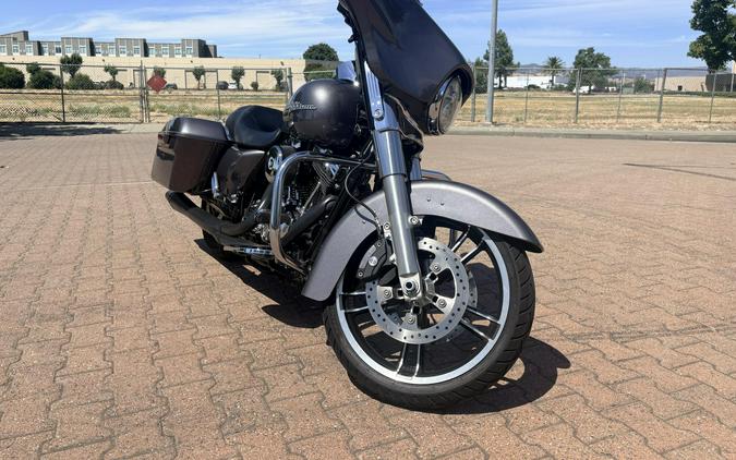 FLHXS 2014 Street Glide® Special