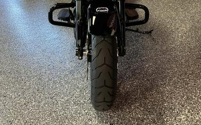 2026 Harley-Davidson® FLHX - Street Glide Turbine Blackout