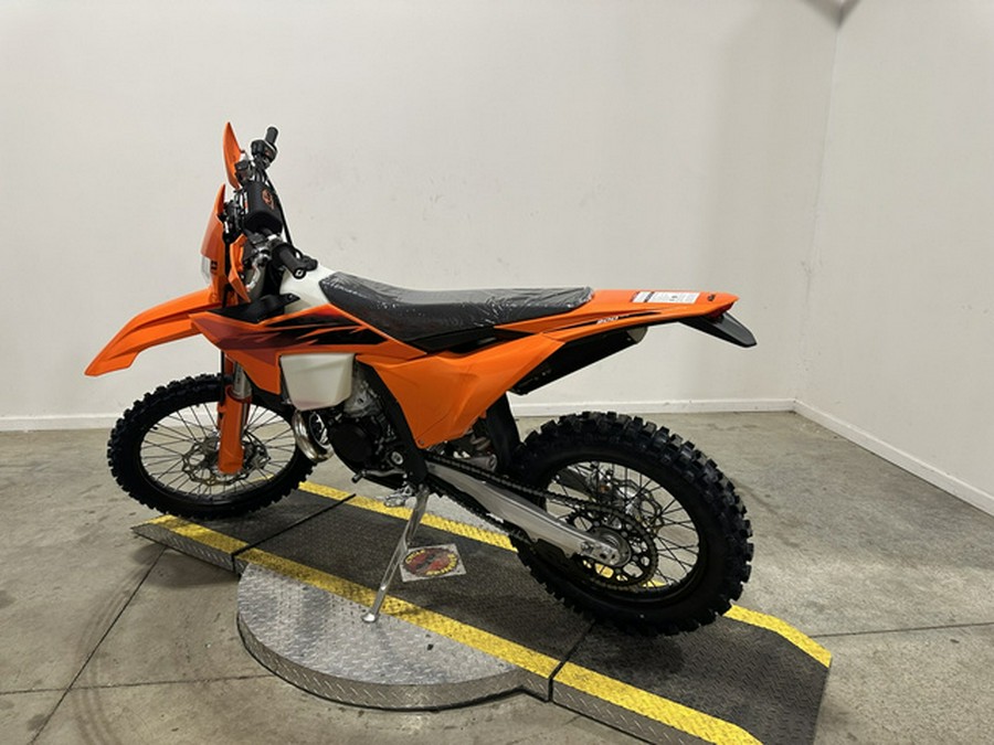 2027 KTM XC 300 W