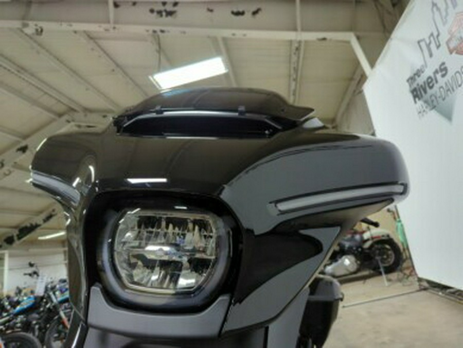 2024 Harley-Davidson® Street Glide® Vivid Black – Black Finish