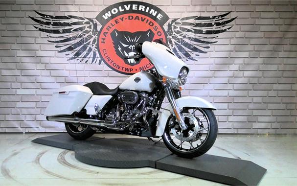 2022 Harley-Davidson Street Glide Special