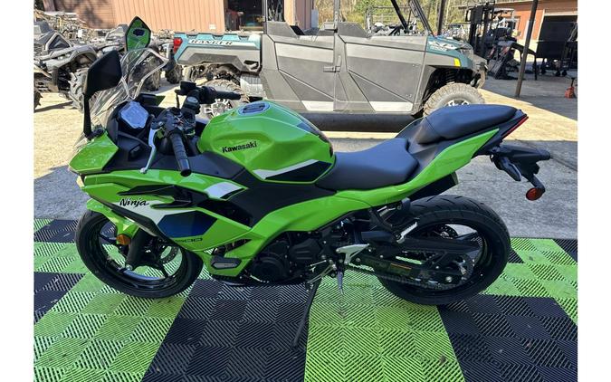 2026 Kawasaki Ninja® 500 SE ABS
