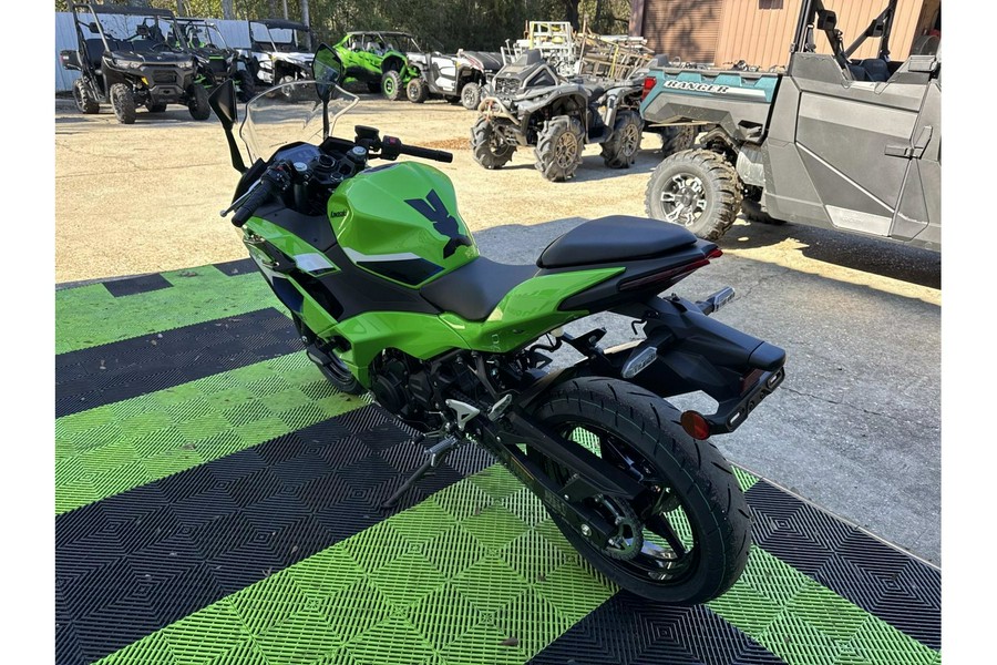 2026 Kawasaki Ninja® 500 SE ABS