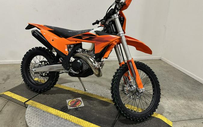 2027 KTM XC 300 W