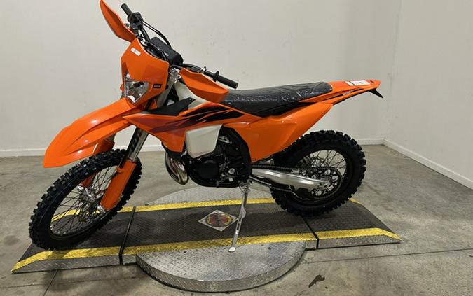 2027 KTM XC 300 W