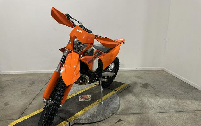 2027 KTM XC 300 W