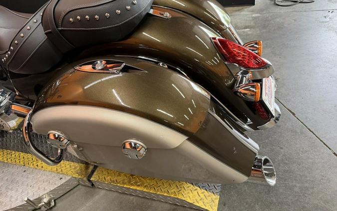 2023 Indian Springfield Bronze Pearl Metallic / Silver Quartz Metallic