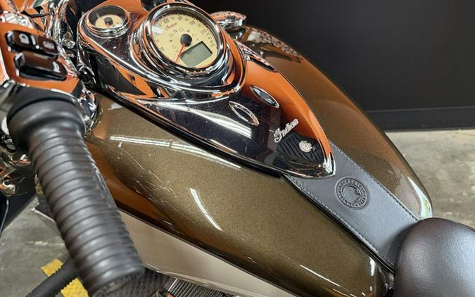 2023 Indian Springfield Bronze Pearl Metallic / Silver Quartz Metallic