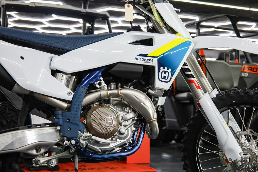 2025 Husqvarna Motorcycles FC 450