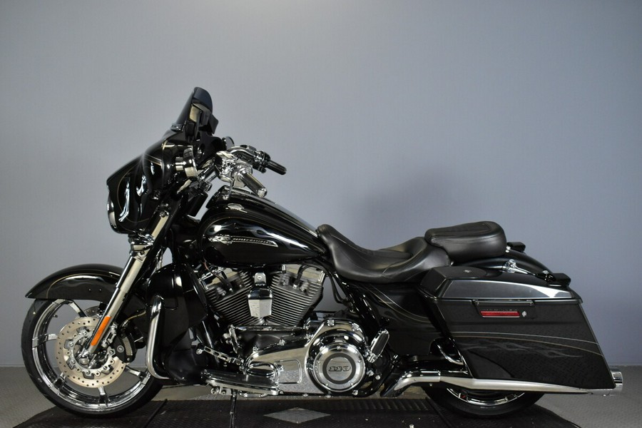 2012 Harley-Davidson CVO Street Glide